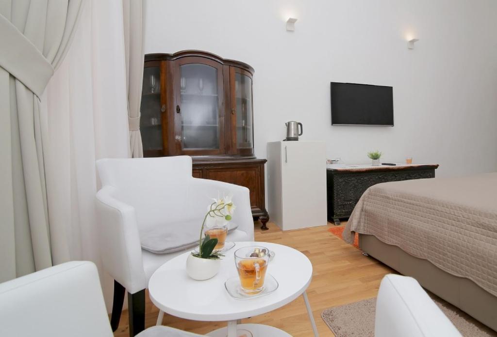 Room In Dubrovnik With Air Conditioning, Wifi Washing Machine 4246-3 Eksteriør billede